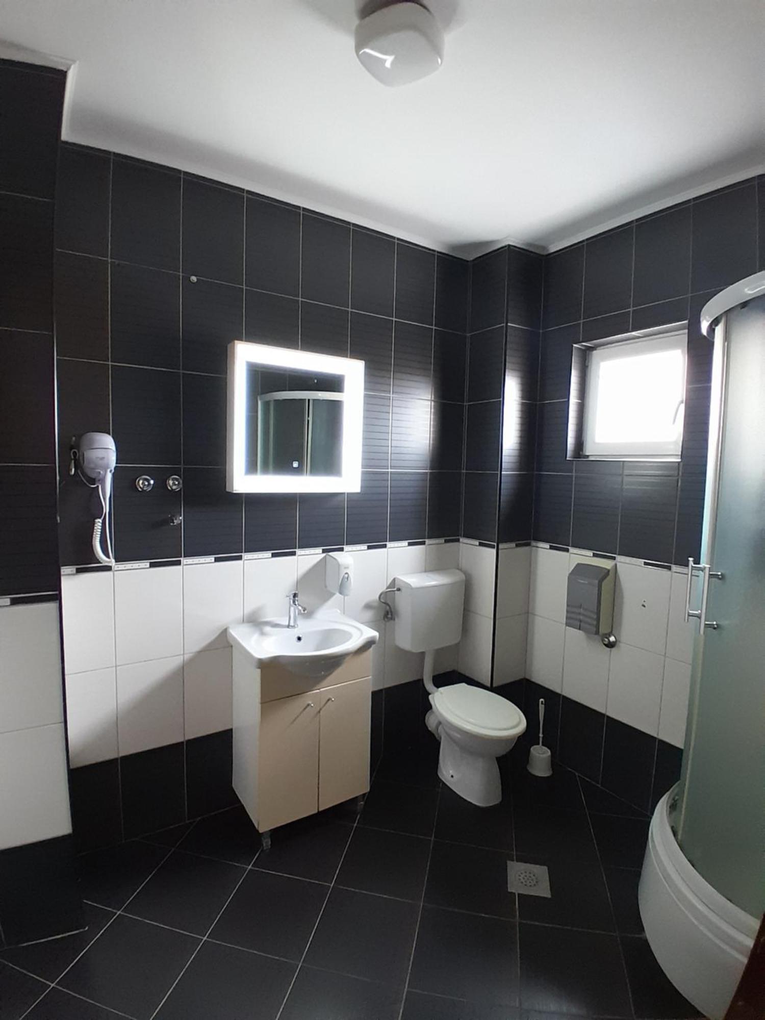 Hotel Victoria Lukavica ภายนอก รูปภาพ