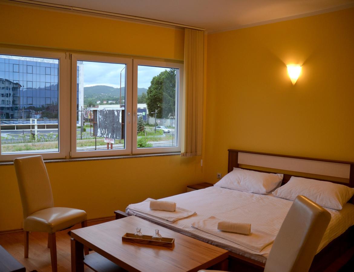 Hotel Victoria Lukavica ภายนอก รูปภาพ
