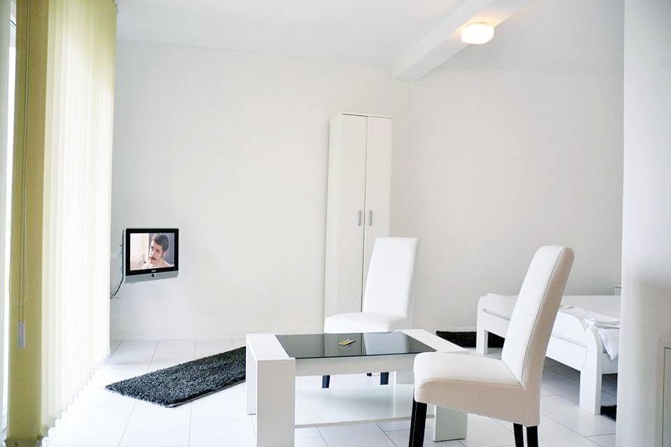 Hotel Victoria Lukavica ภายนอก รูปภาพ